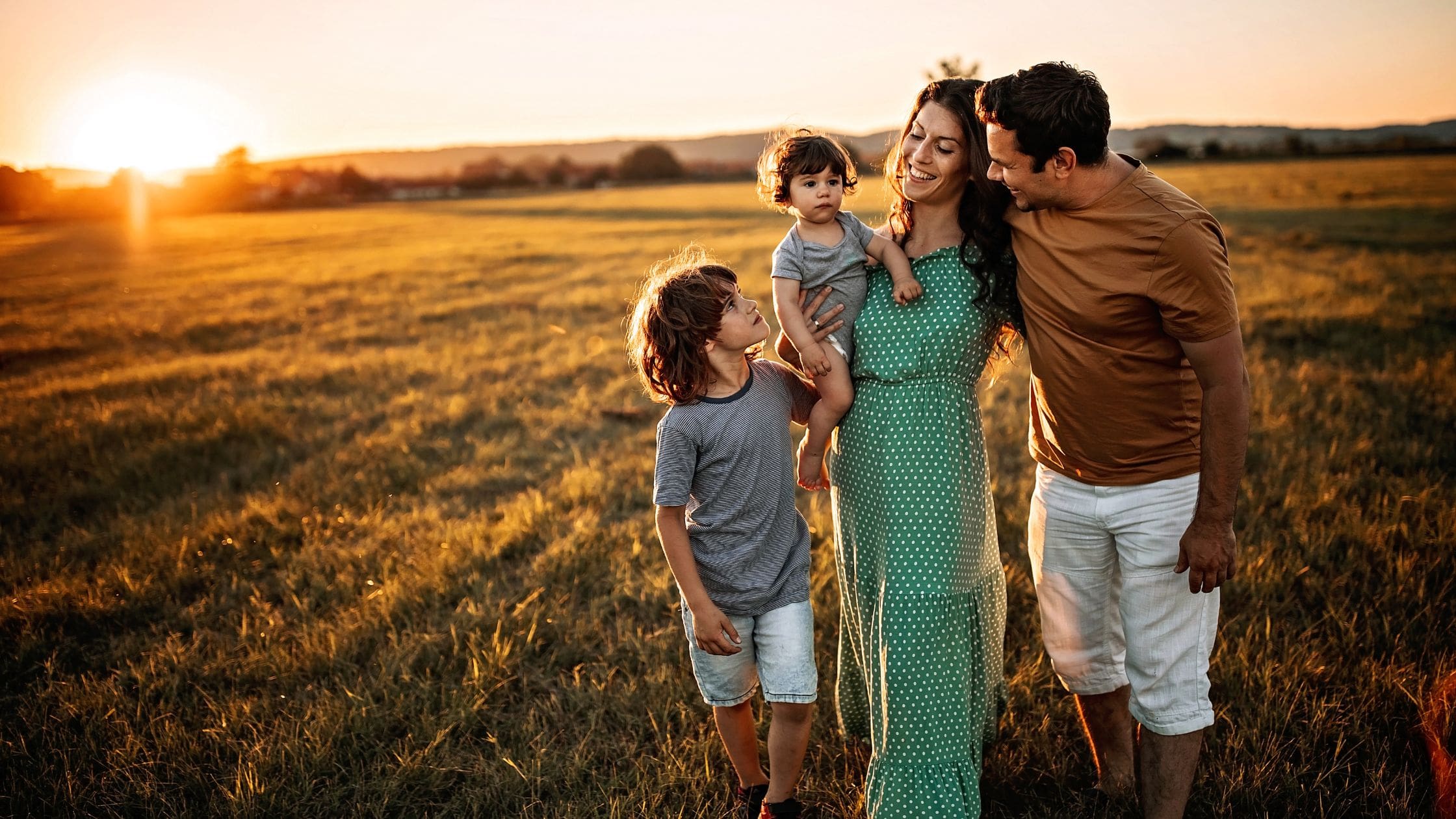 Amazing parents. Klokbox - love in a box. Protect your family